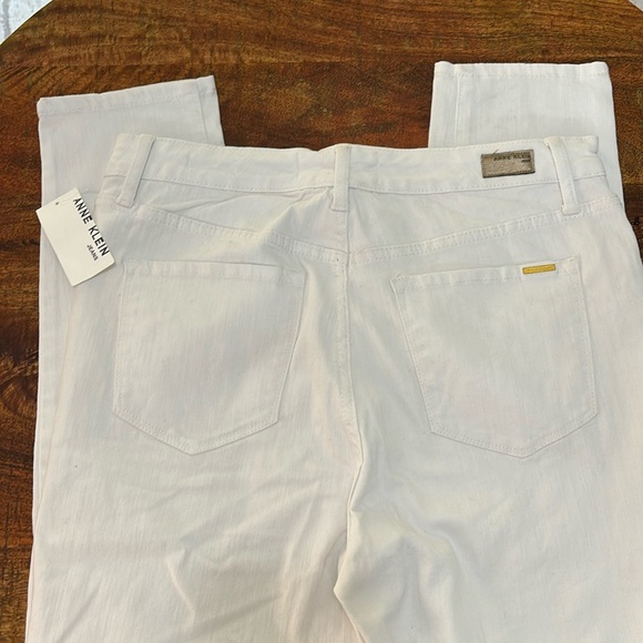 NWT Anne Klein White Jeans - Picture 3 of 9